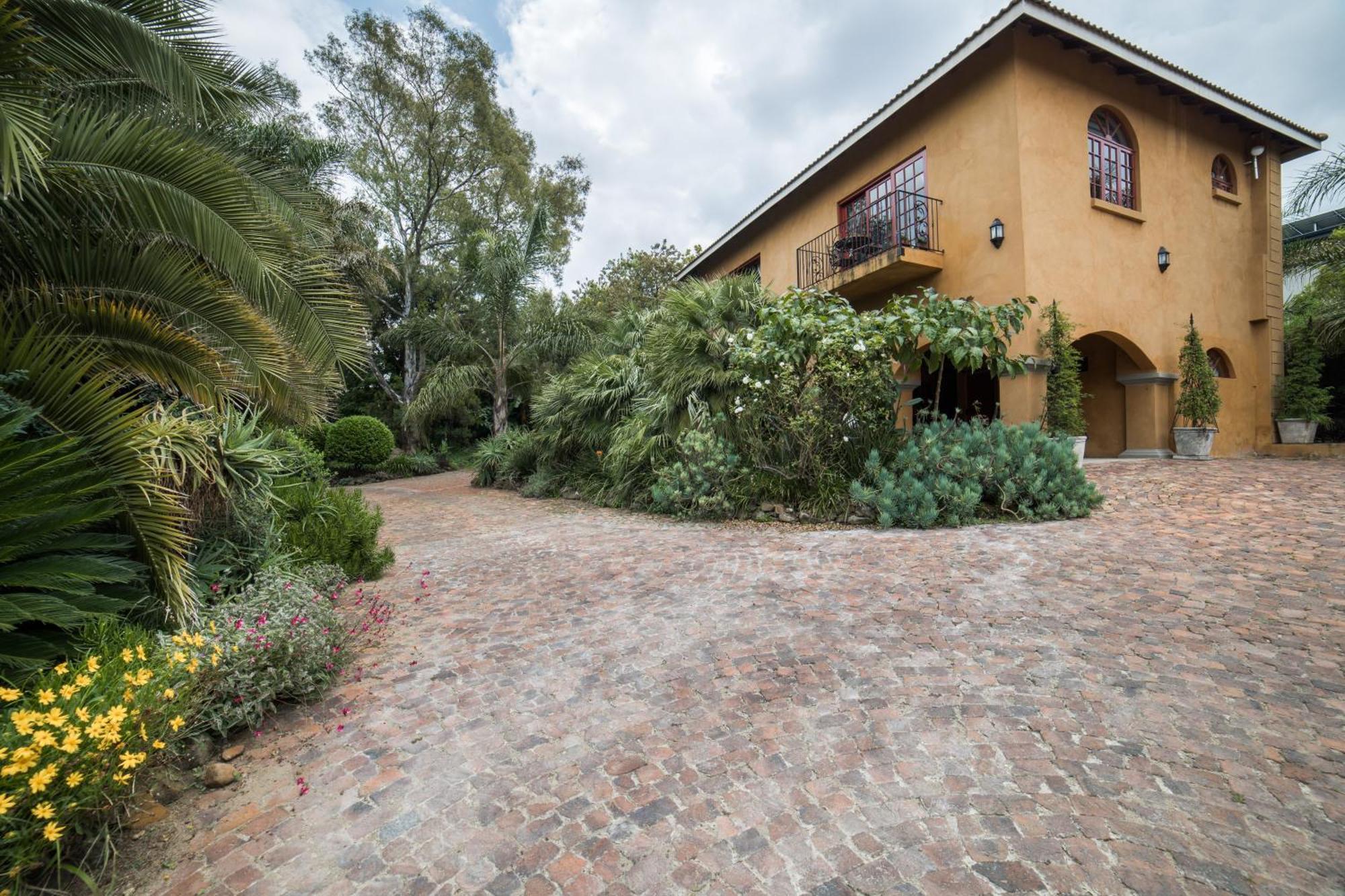 Tuareg Guest House Midrand Exteriör bild